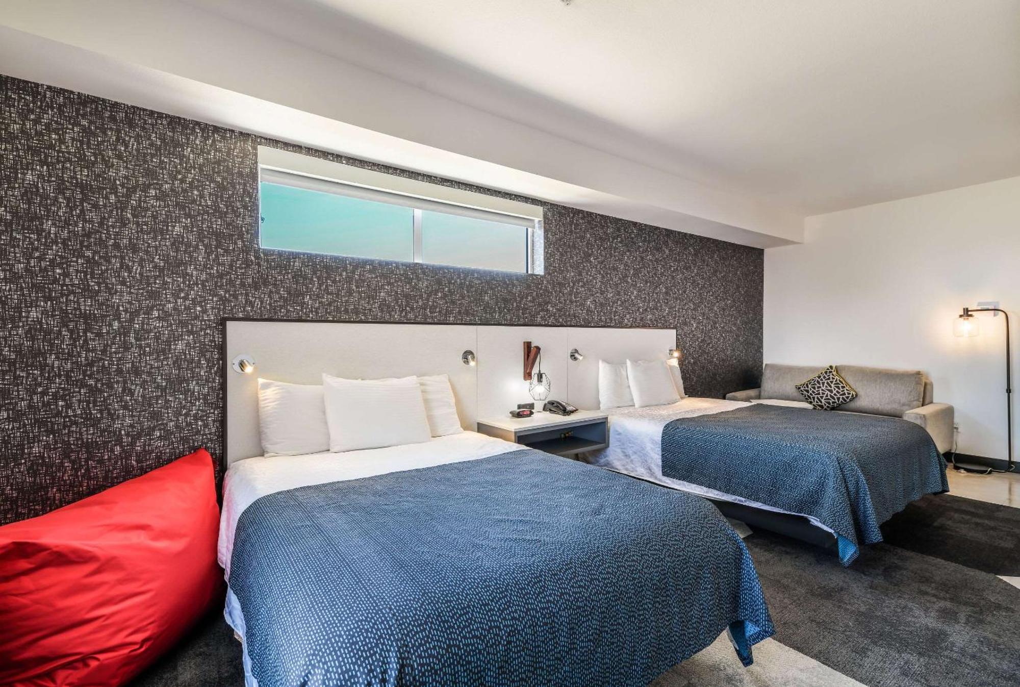 Hy-Lo Hotel Calera Buitenkant foto