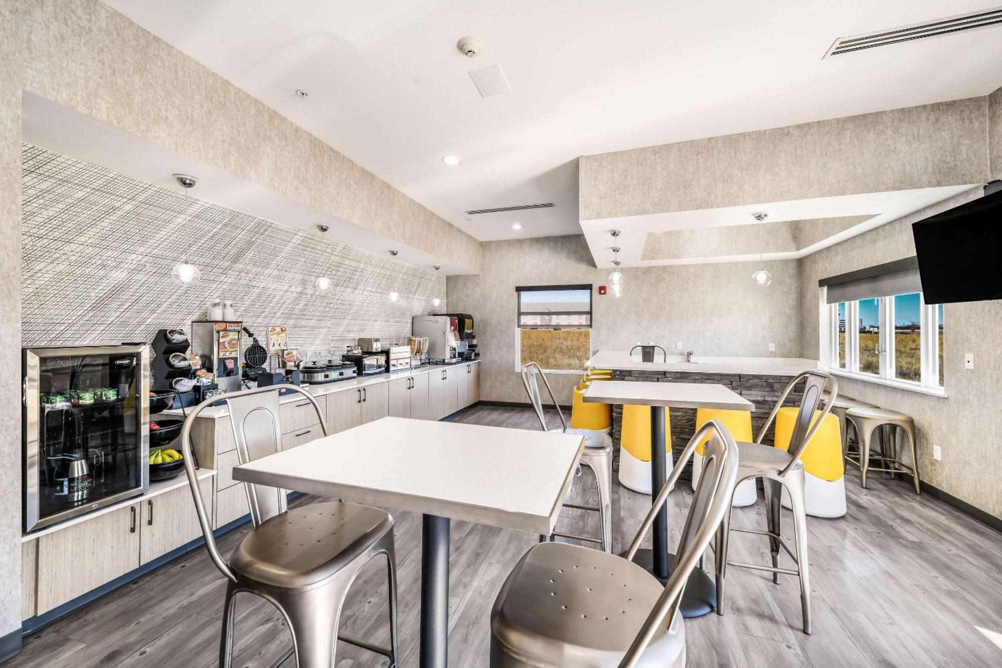 Hy-Lo Hotel Calera Buitenkant foto