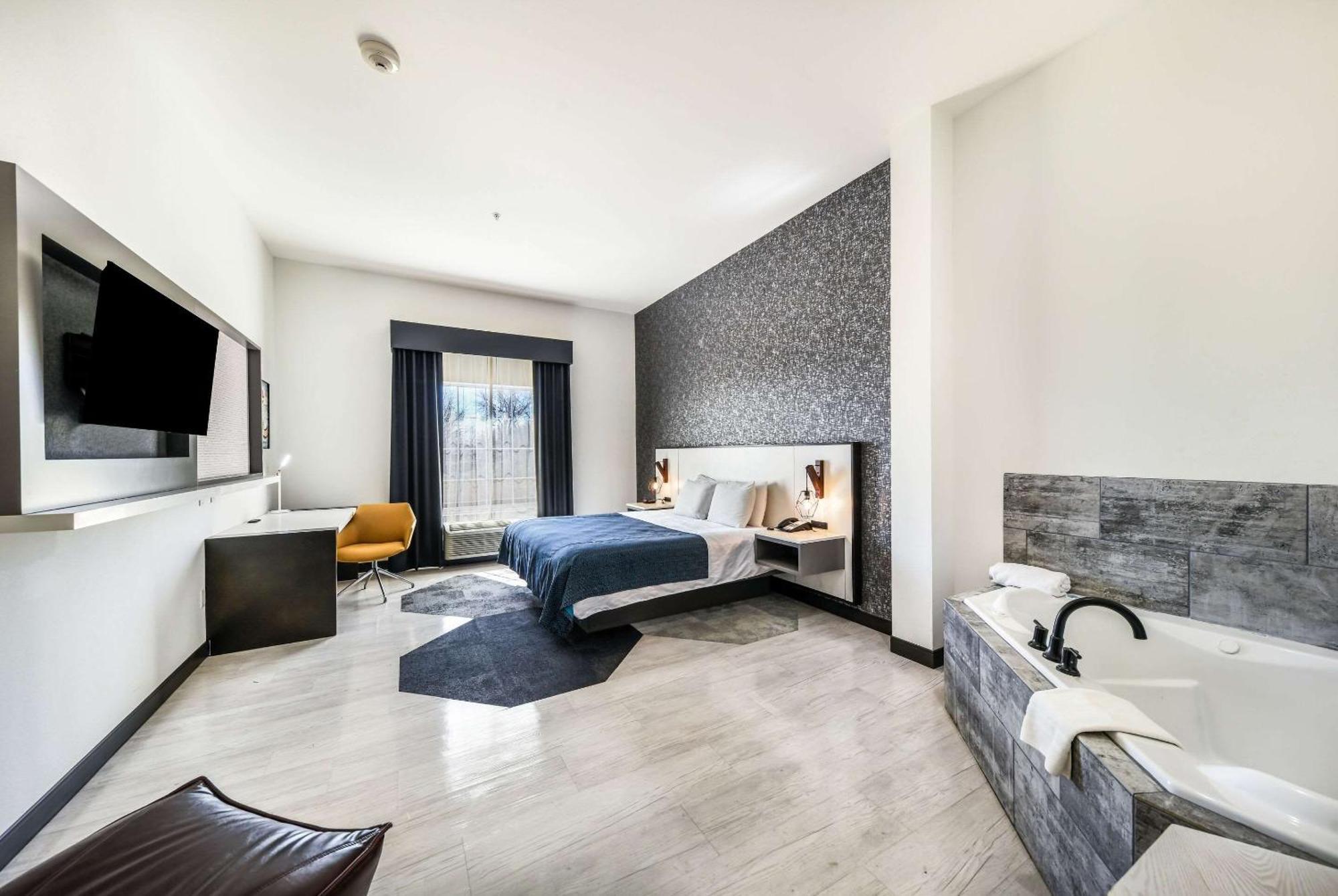 Hy-Lo Hotel Calera Buitenkant foto